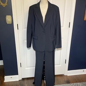Alex Marie Navy Pinstripe Suit Single Breasted Blazer Elastic Waist Pants 14/16W